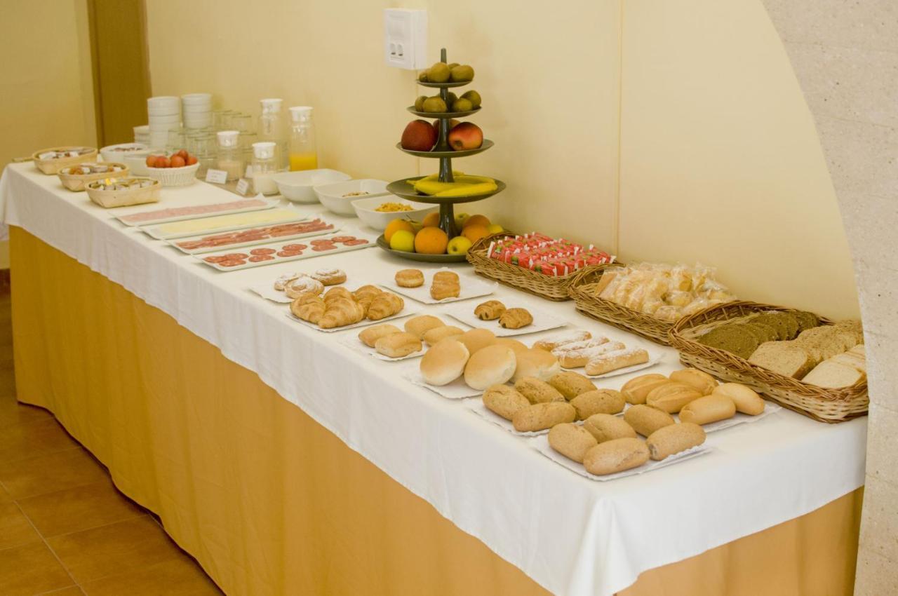 Hotel Madrid Ciutadella  Luaran gambar