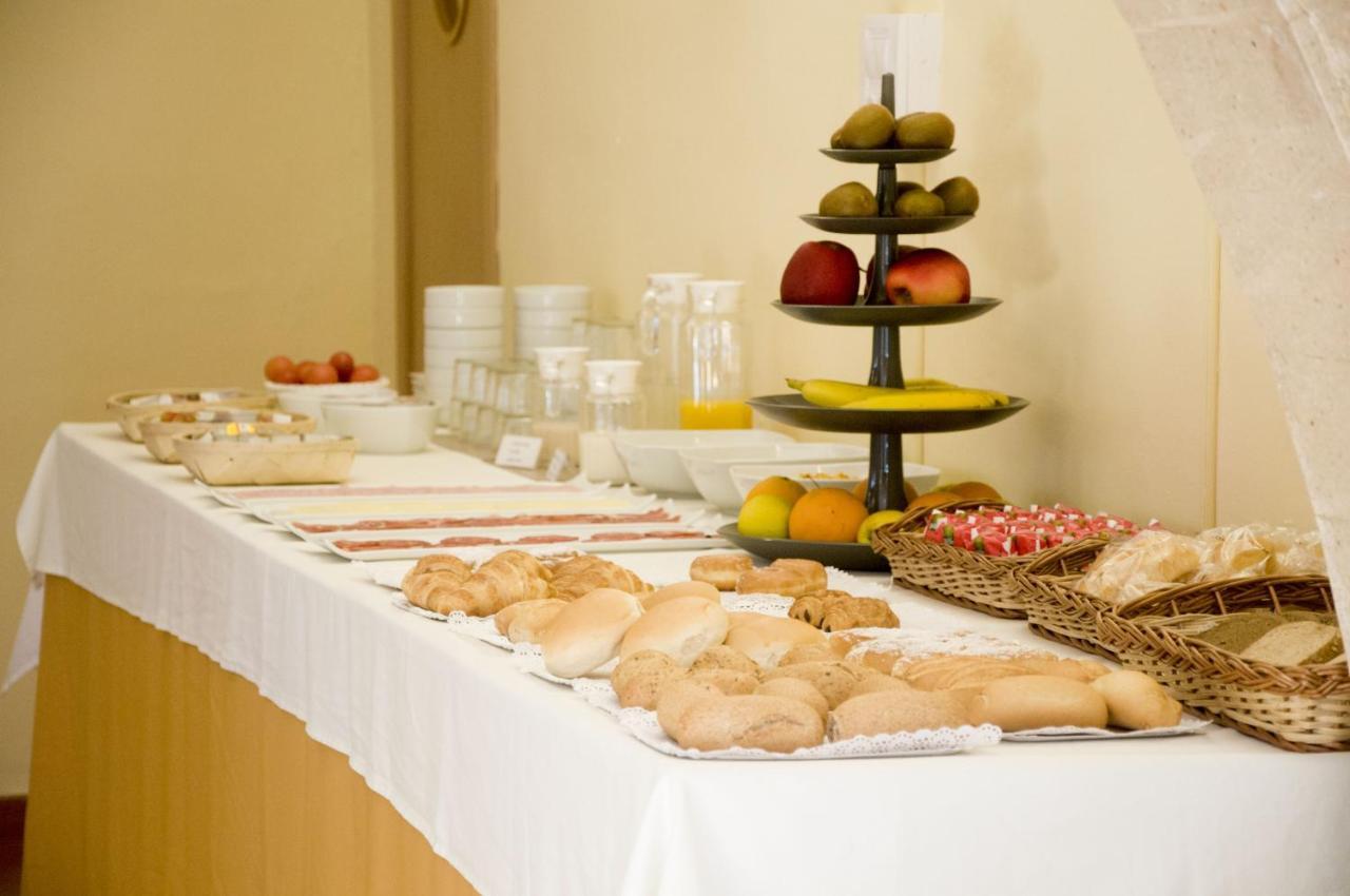 Hotel Madrid Ciutadella  Luaran gambar