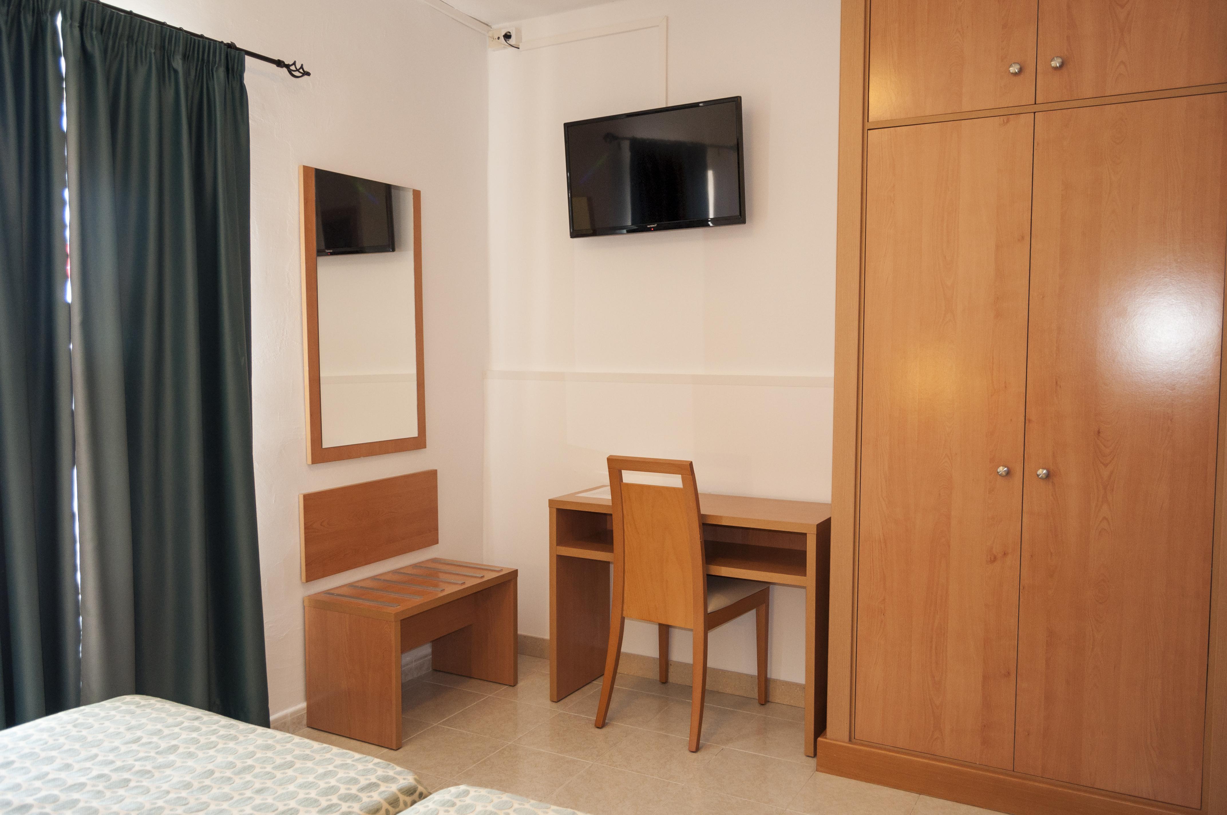 Hotel Madrid Ciutadella  Luaran gambar