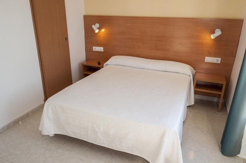 Hotel Madrid Ciutadella  Luaran gambar