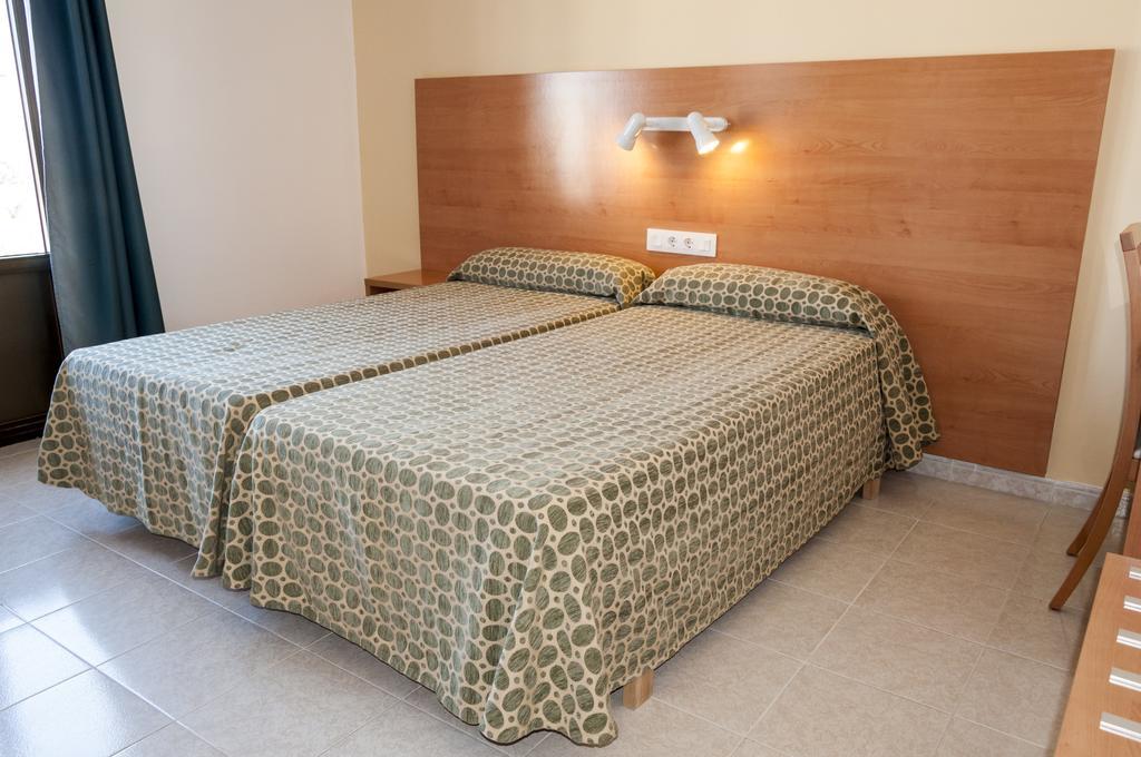 Hotel Madrid Ciutadella  Luaran gambar