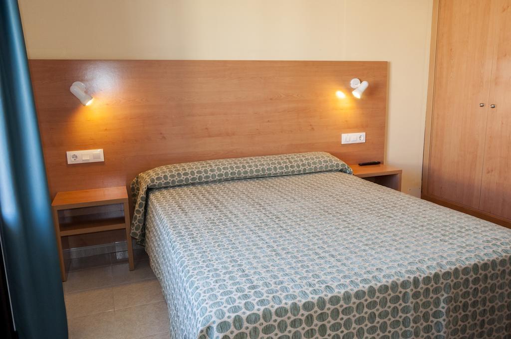 Hotel Madrid Ciutadella  Luaran gambar