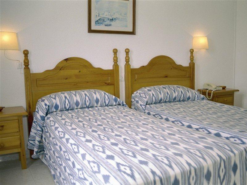 Hotel Madrid Ciutadella  Luaran gambar
